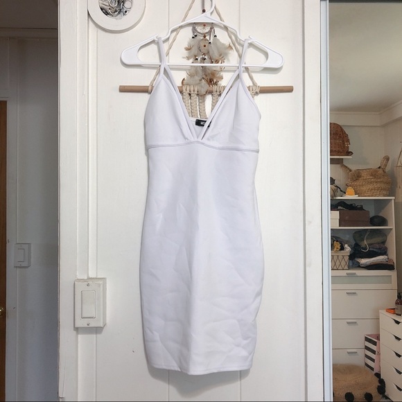 Missguided scuba dress - Picture 2 of 4